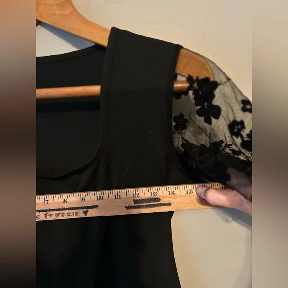 ✌️4/$20✌️ New bodysuit - Picture 6 of 9